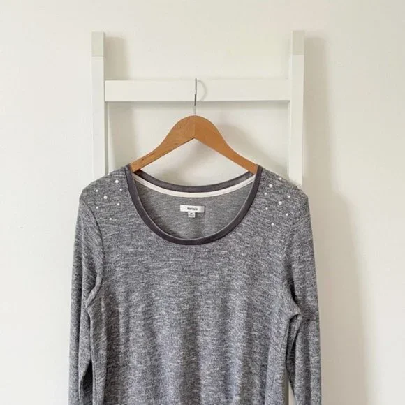 Kensie Soft Stretchy Long Sleeve Embellished Top Size Medium - Picture 5 of 8